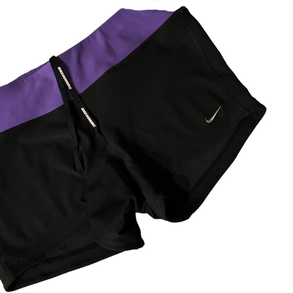 NIKE BOOTY SHORTS 2 IDENTICAL PAIRS - Picture 5 of 8